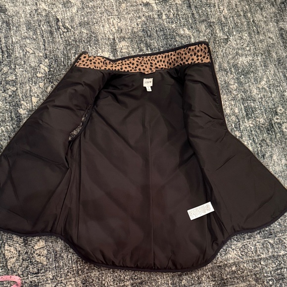 ⚡️Like-New⚡️J. Crew Black and Tan Leopard Quilted Vest - Picture 9 of 11